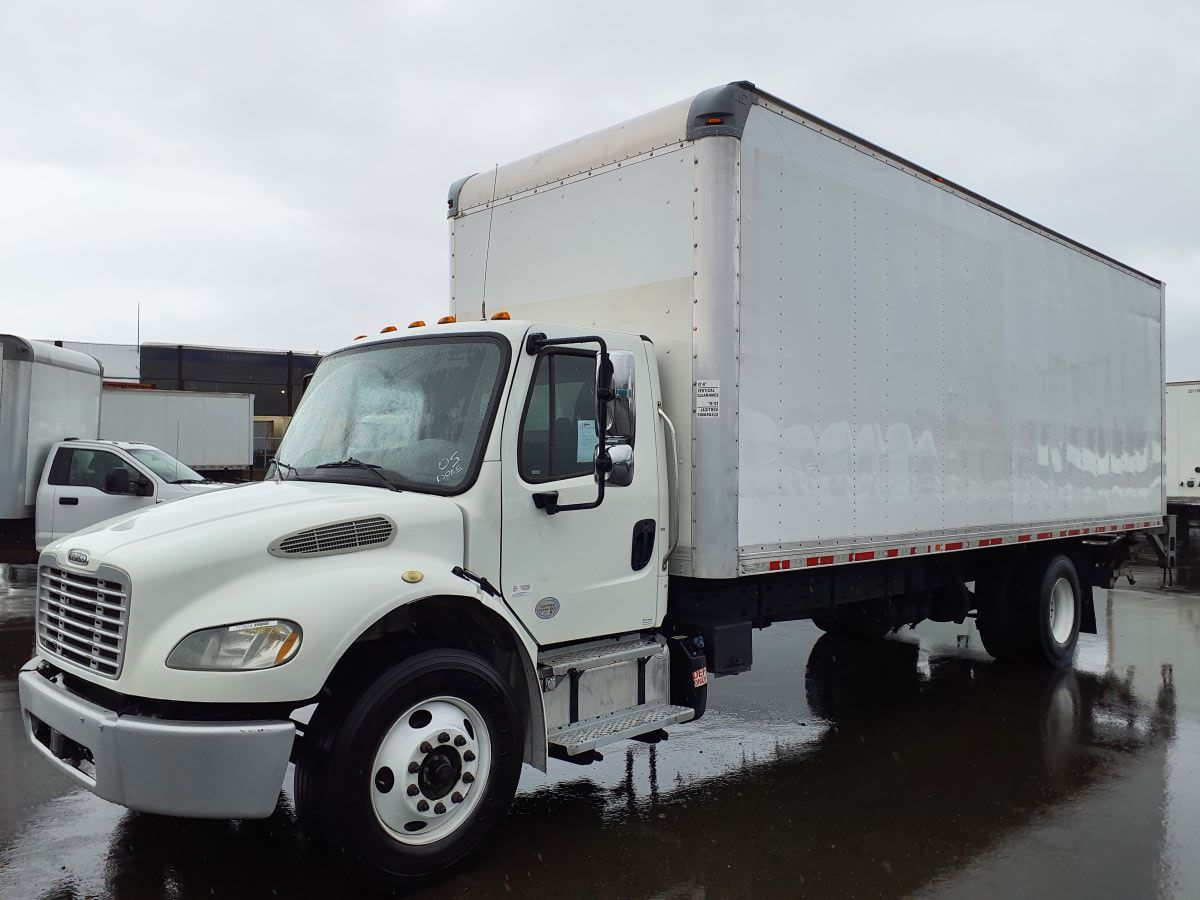 2018 Freightliner M2 106