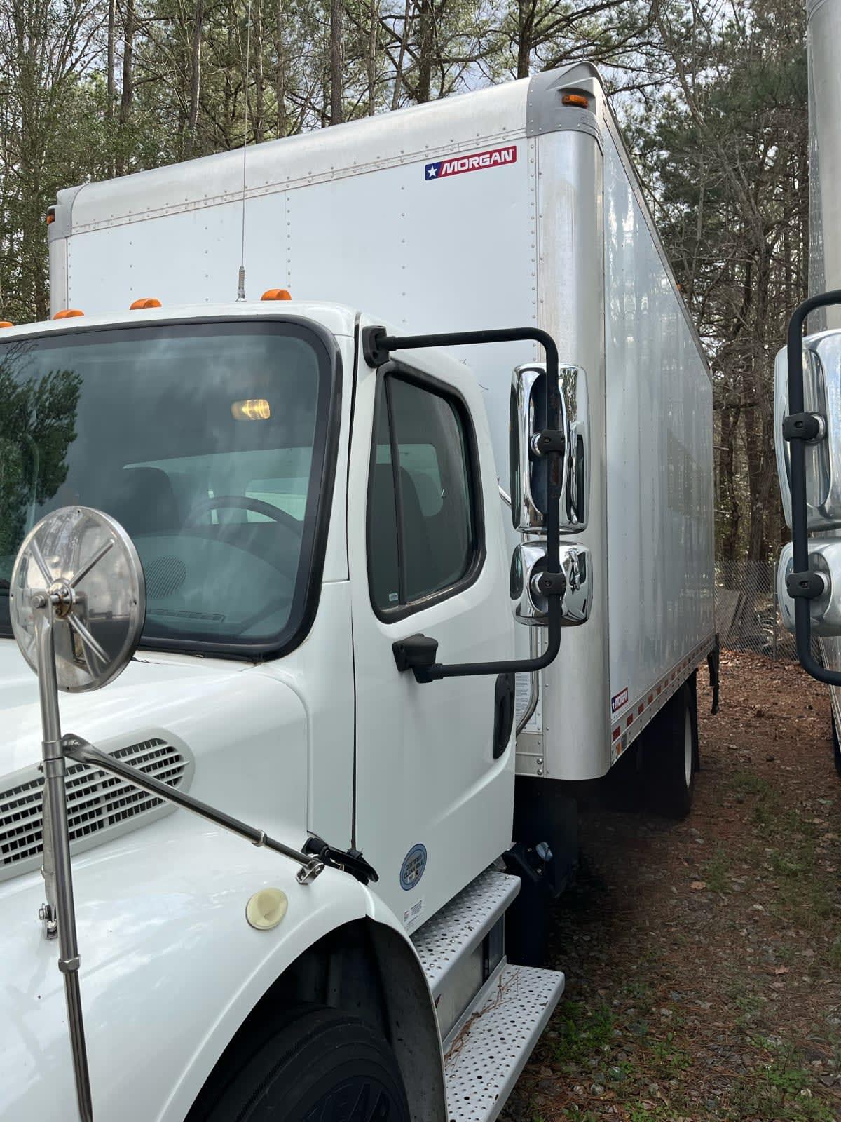 2019 Freightliner M2 106