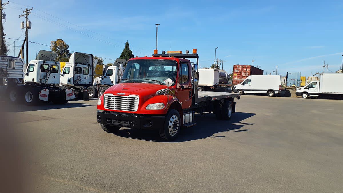 2018 Freightliner M2 106