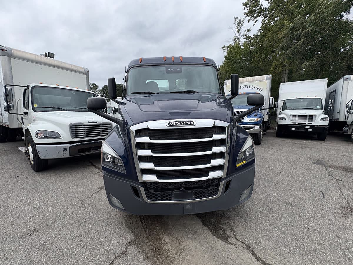 2021 Freightliner CASCADIA PX11664ST