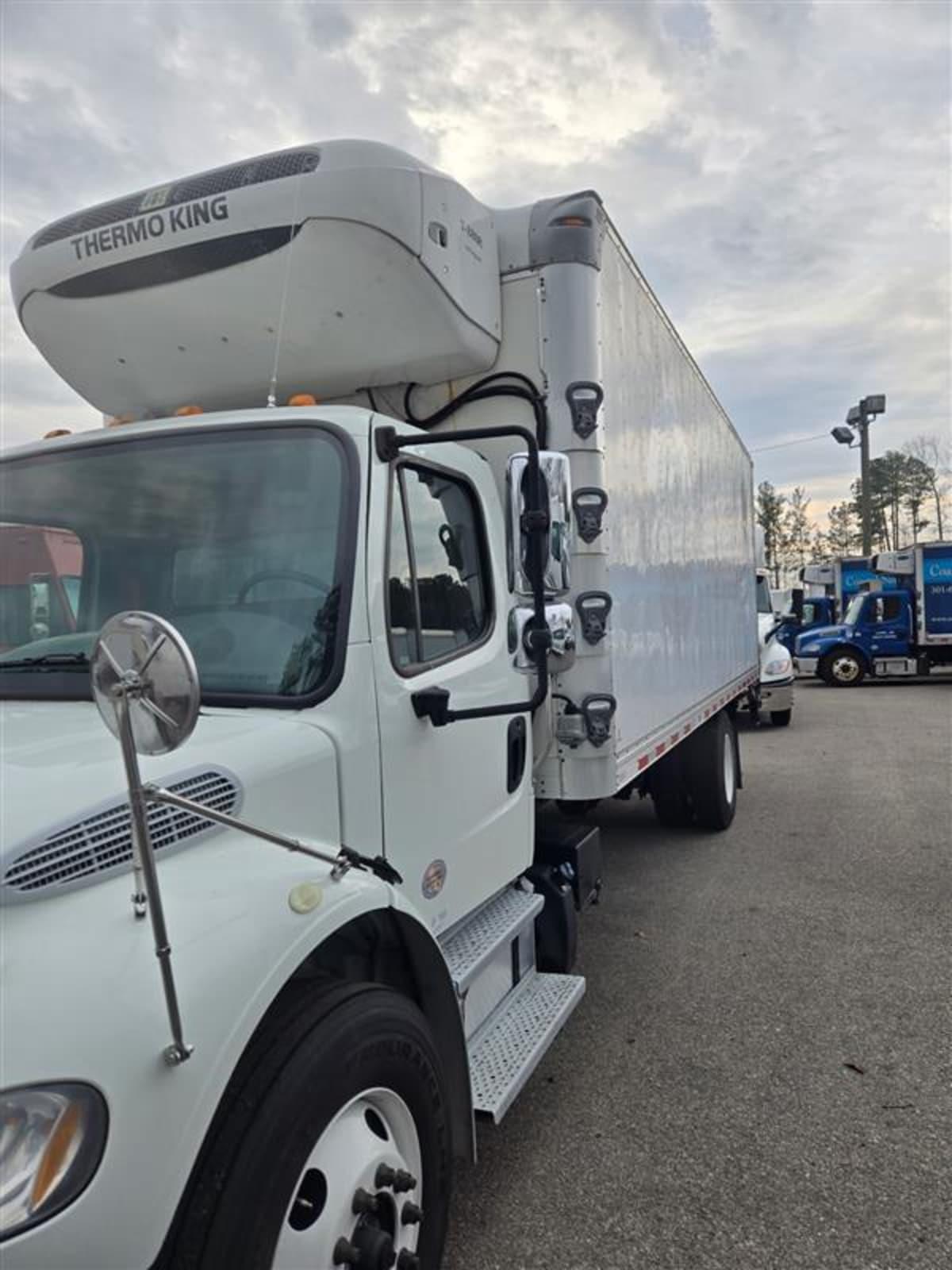 2020 Freightliner M2 106