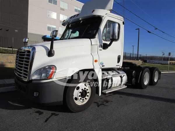 Semi Trucks For Sale In Pa >> 2012 Freightliner Cascadia 125 Semi Truck Bensalem Pa Semi Trucks For Sale In Pa >> 2012 Freightliner Cascadia 125 Semi Truck Bensalem Pa