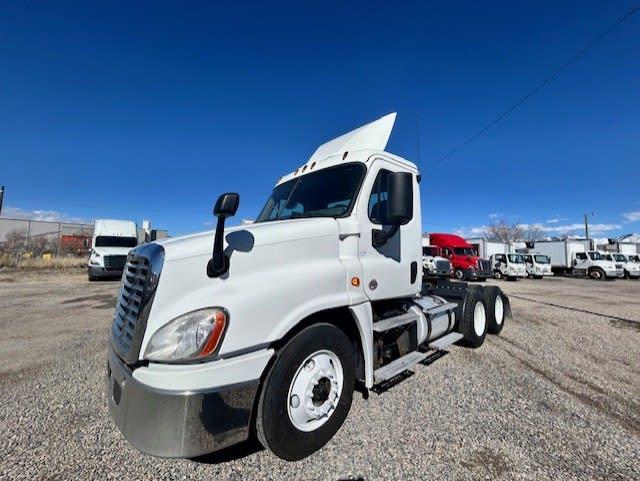 2018 Freightliner CASCADIA 125