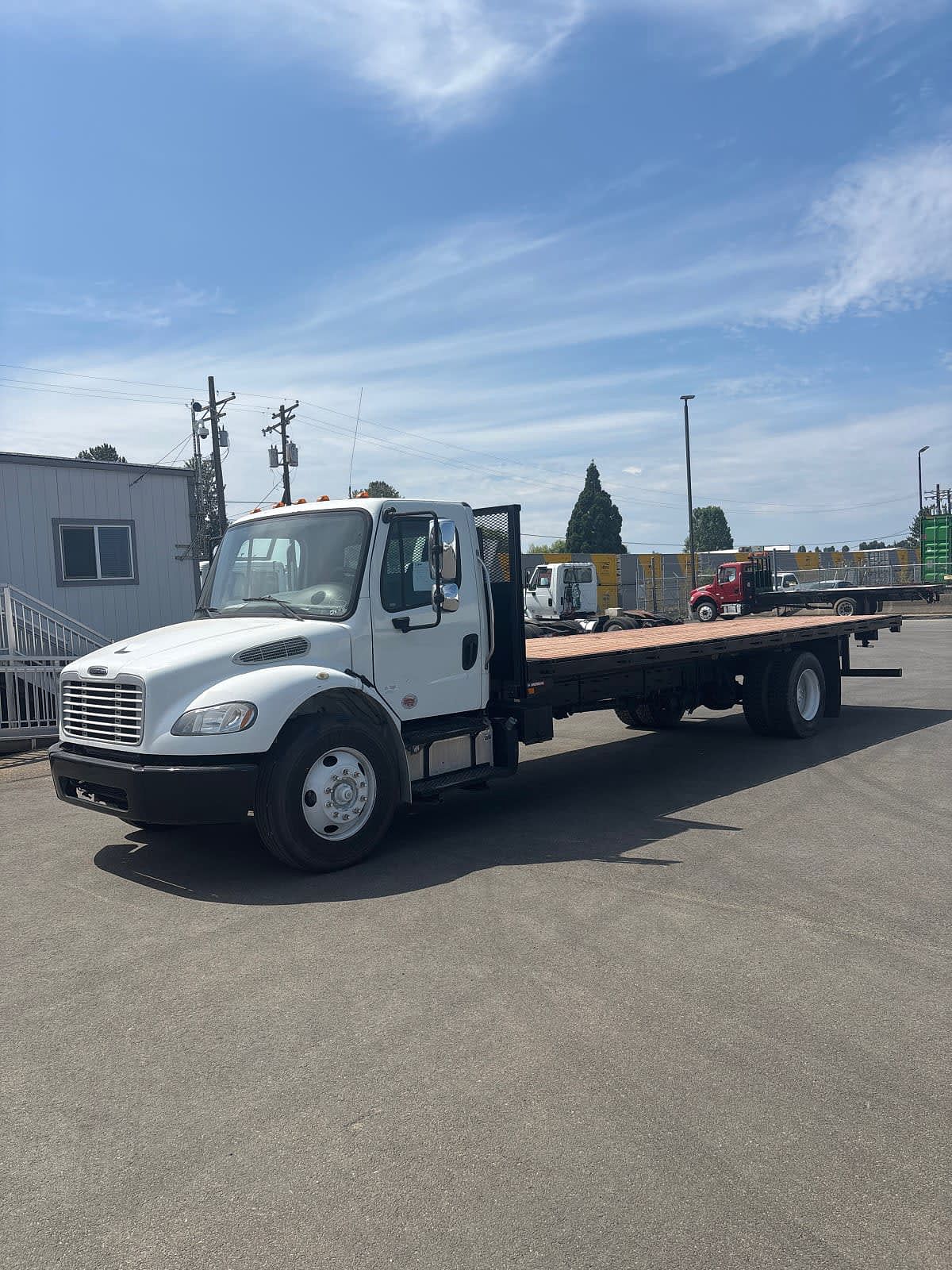 2017 Freightliner M2 106