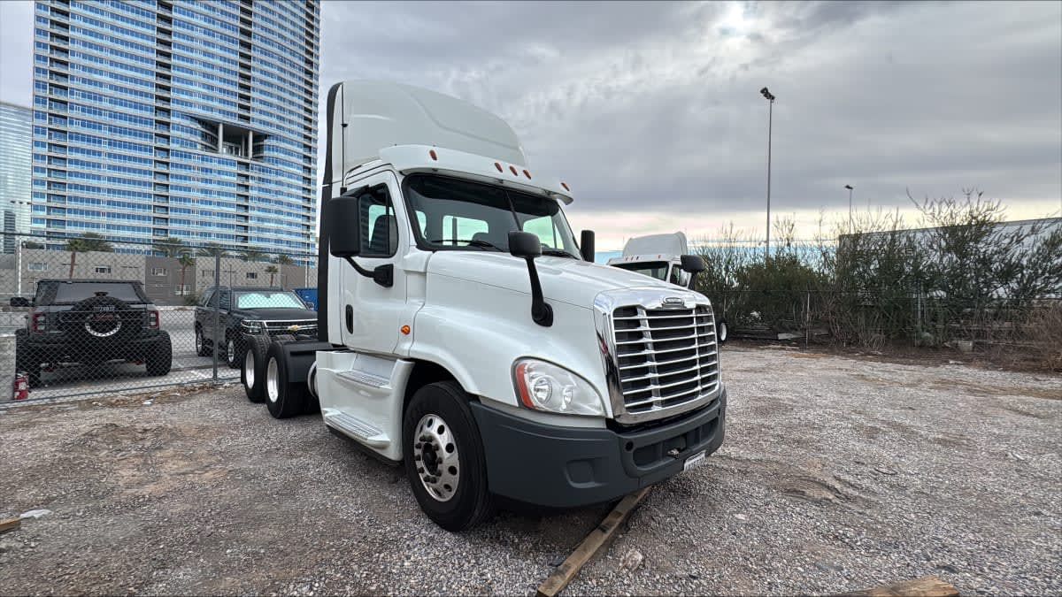 2019 Freightliner CASCADIA 125