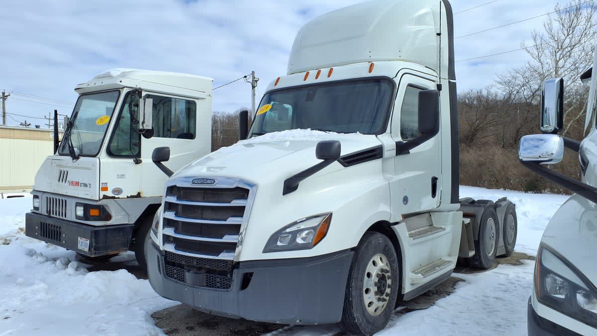 2019 Freightliner NEW CASCADIA PX12664