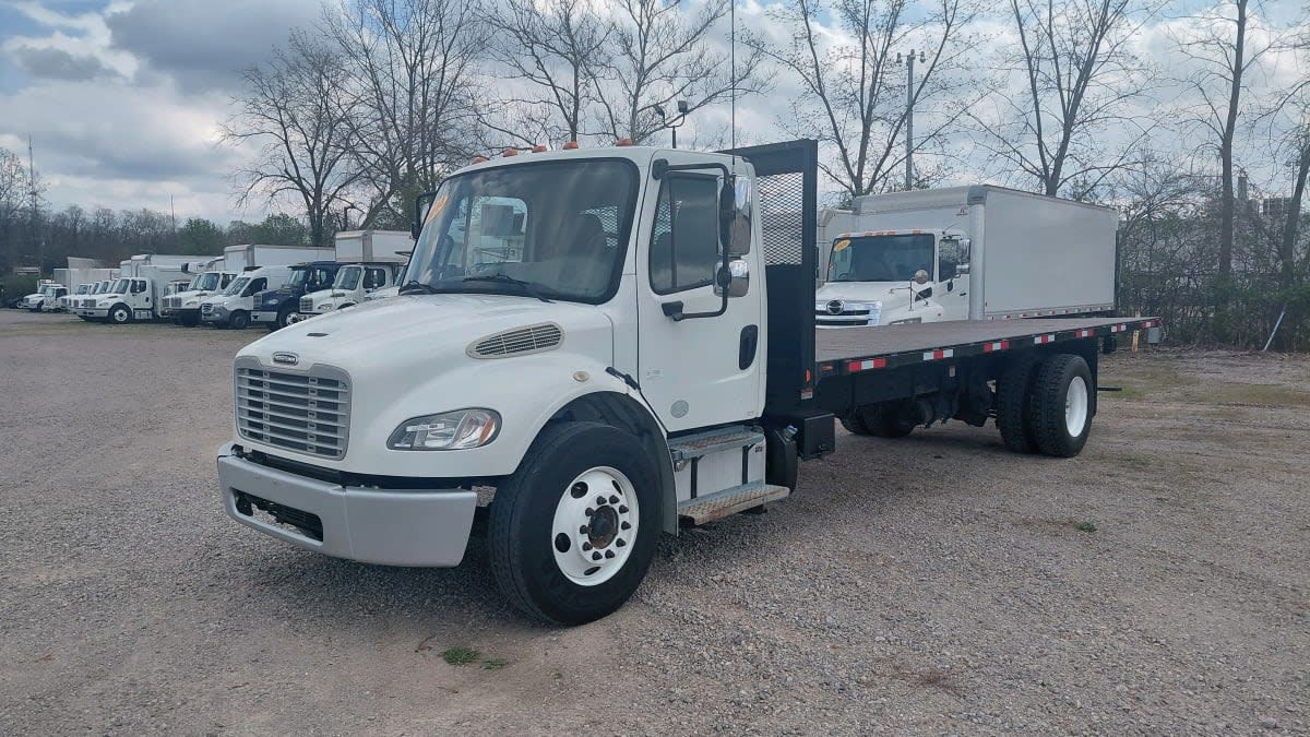 2014 Freightliner M2 106