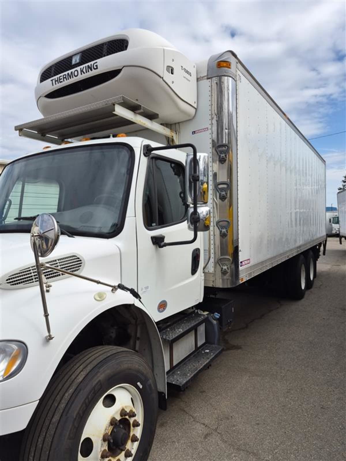 2016 Freightliner M2 106