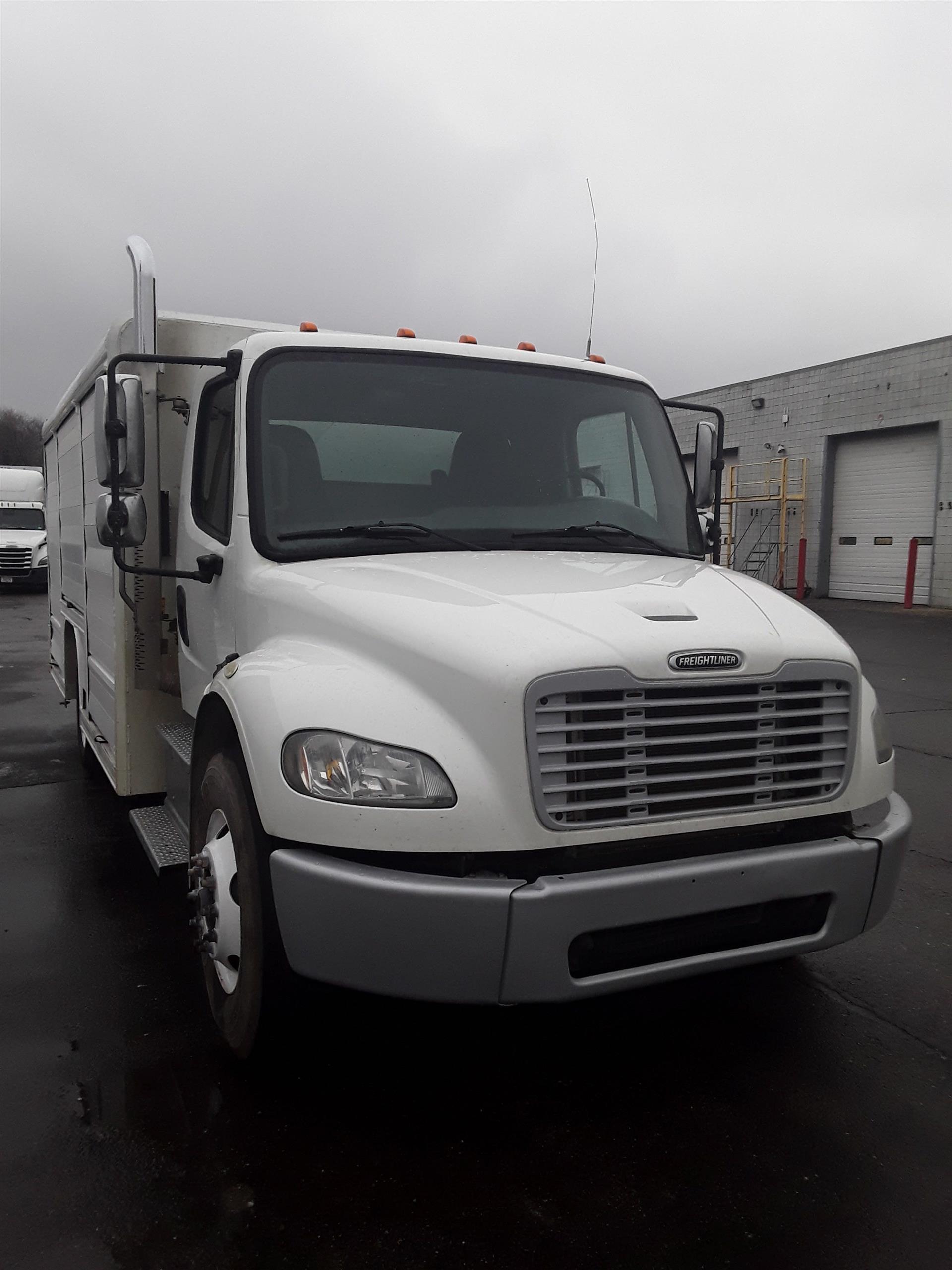 2017 Freightliner M2 106