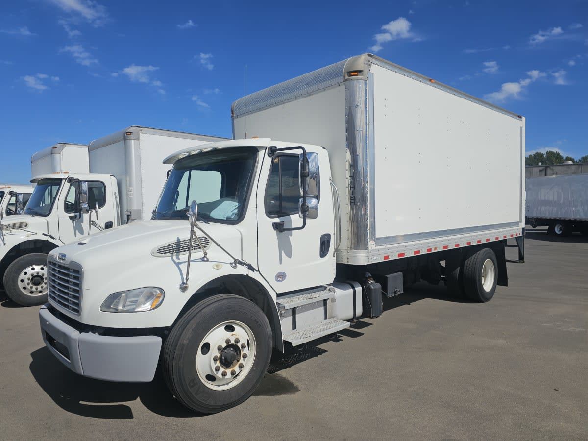 2019 Freightliner M2 106