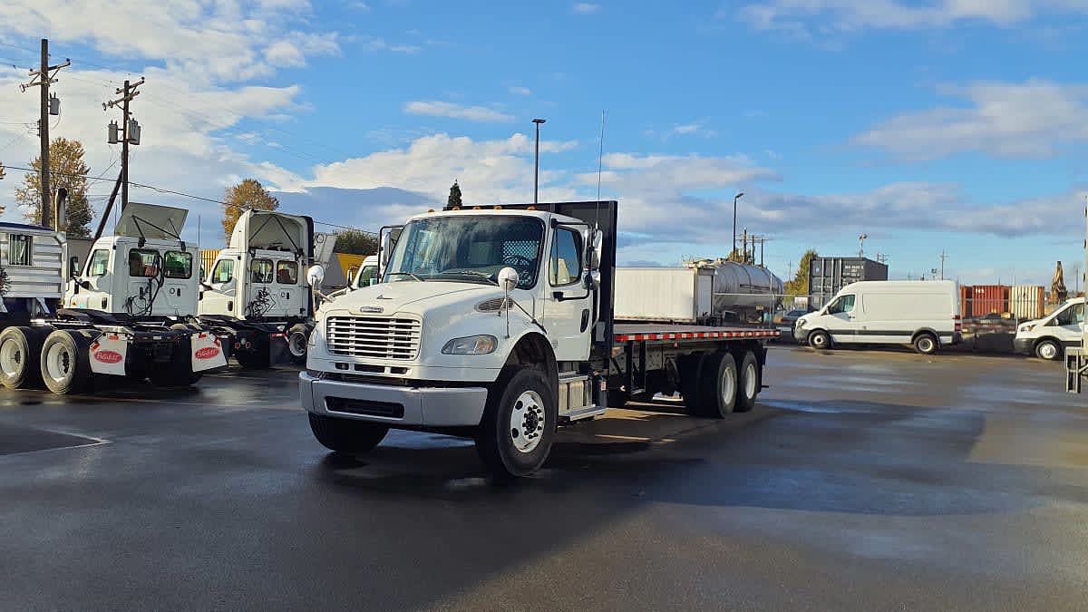 2017 Freightliner M2 106