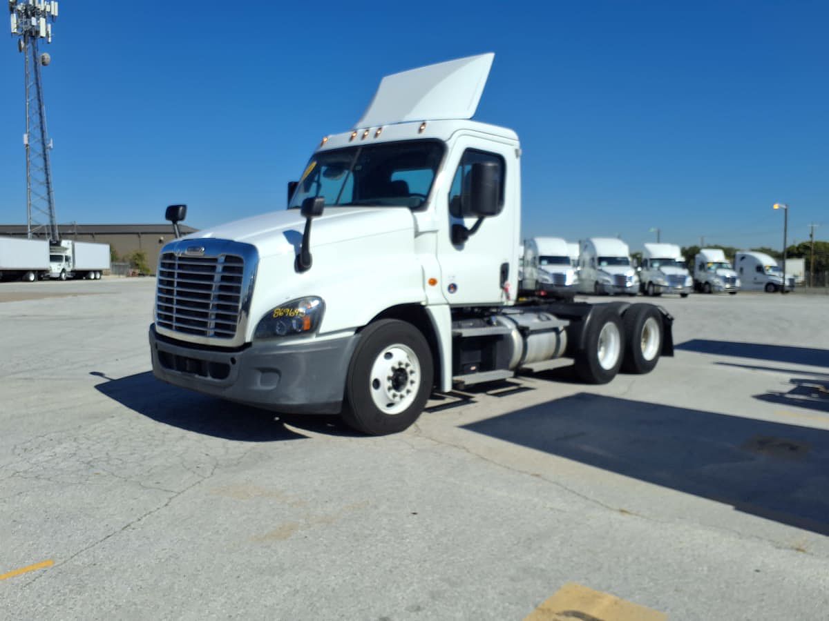 2020 Freightliner CASCADIA 125