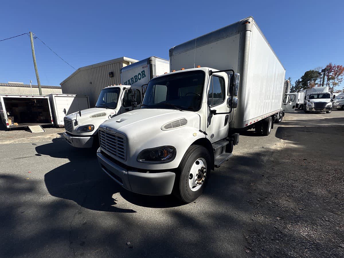 2020 Freightliner M2 106