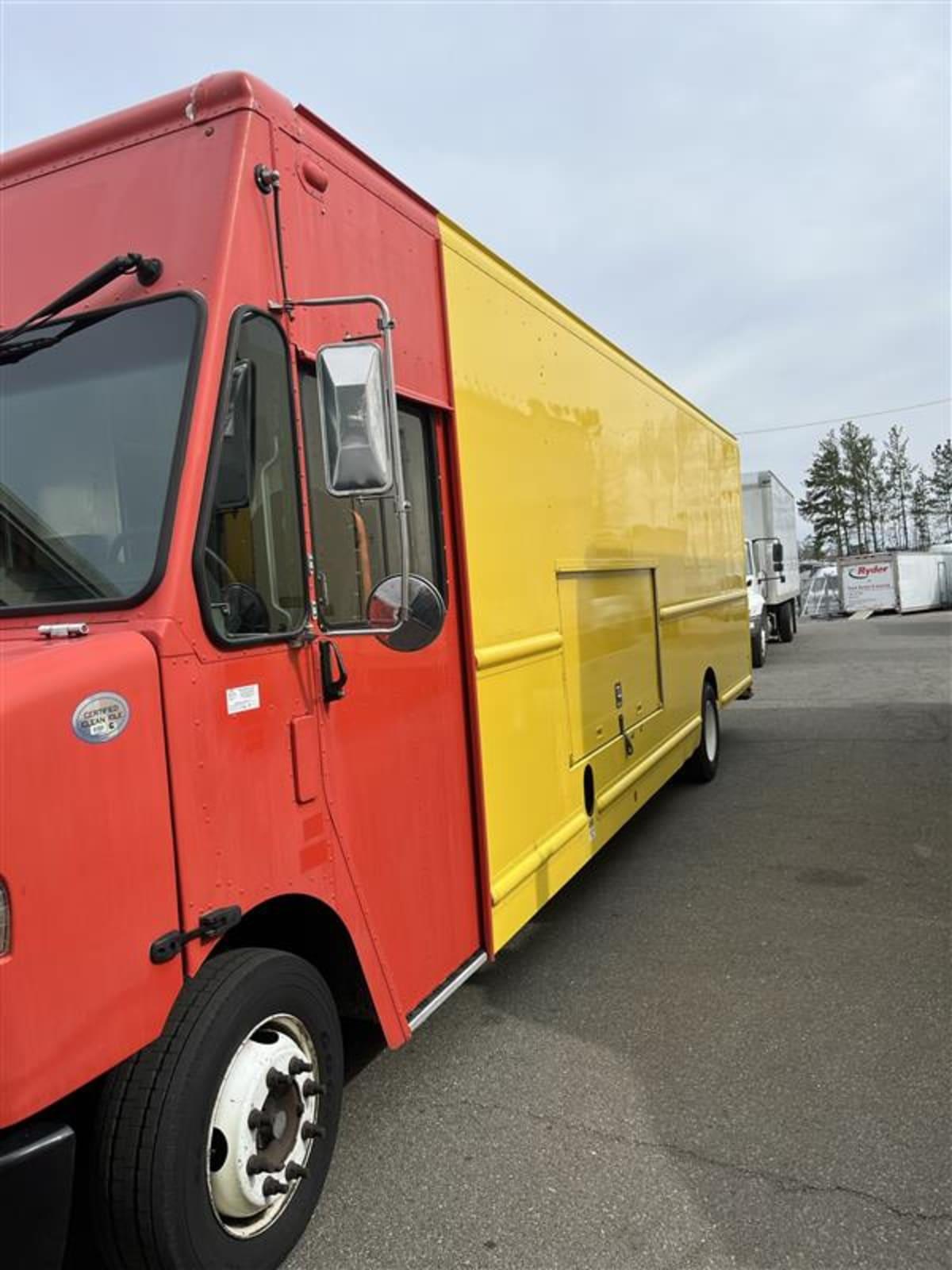 2017 Freightliner MT55
