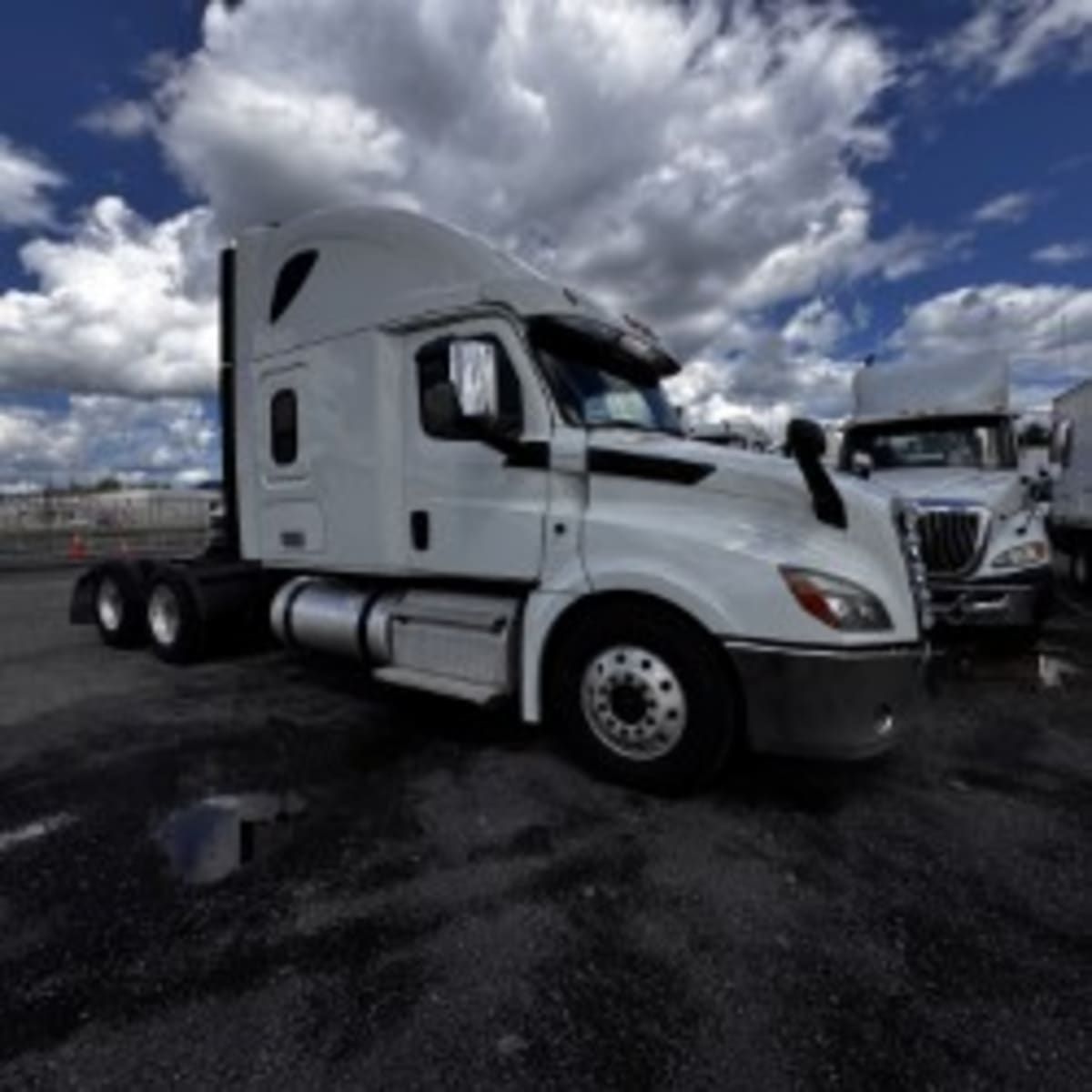 2020 Freightliner NEW CASCADIA PX12664