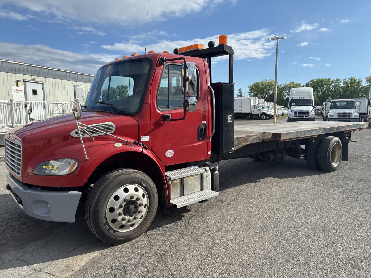 2018 Freightliner M2 106