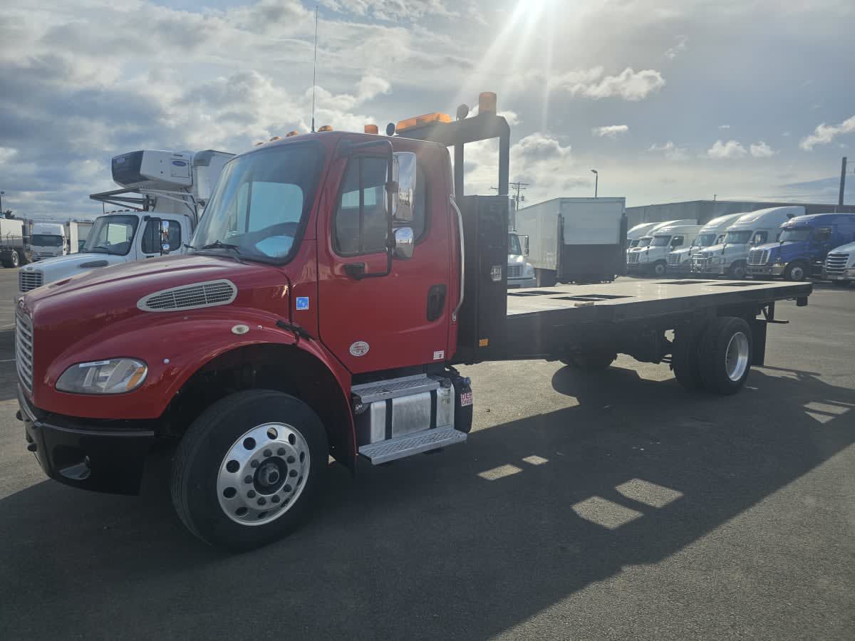 2019 Freightliner M2 106