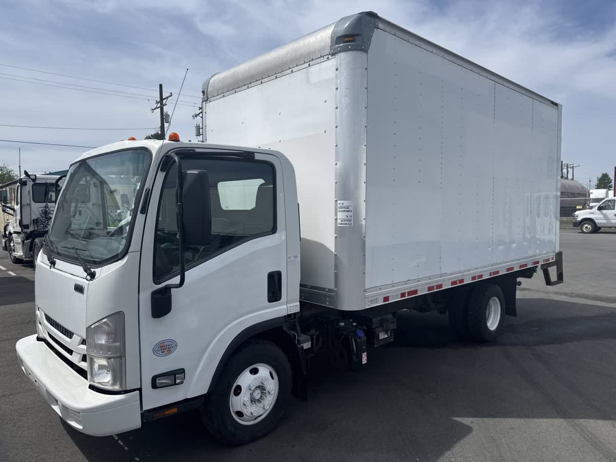 2018 Isuzu NPR HD