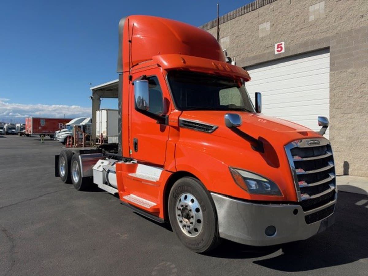 2020 Freightliner NEW CASCADIA PX12664