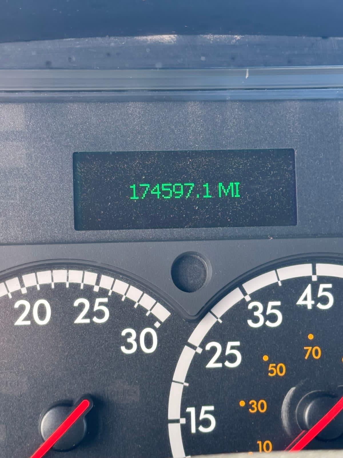 2017 Freightliner M2 106