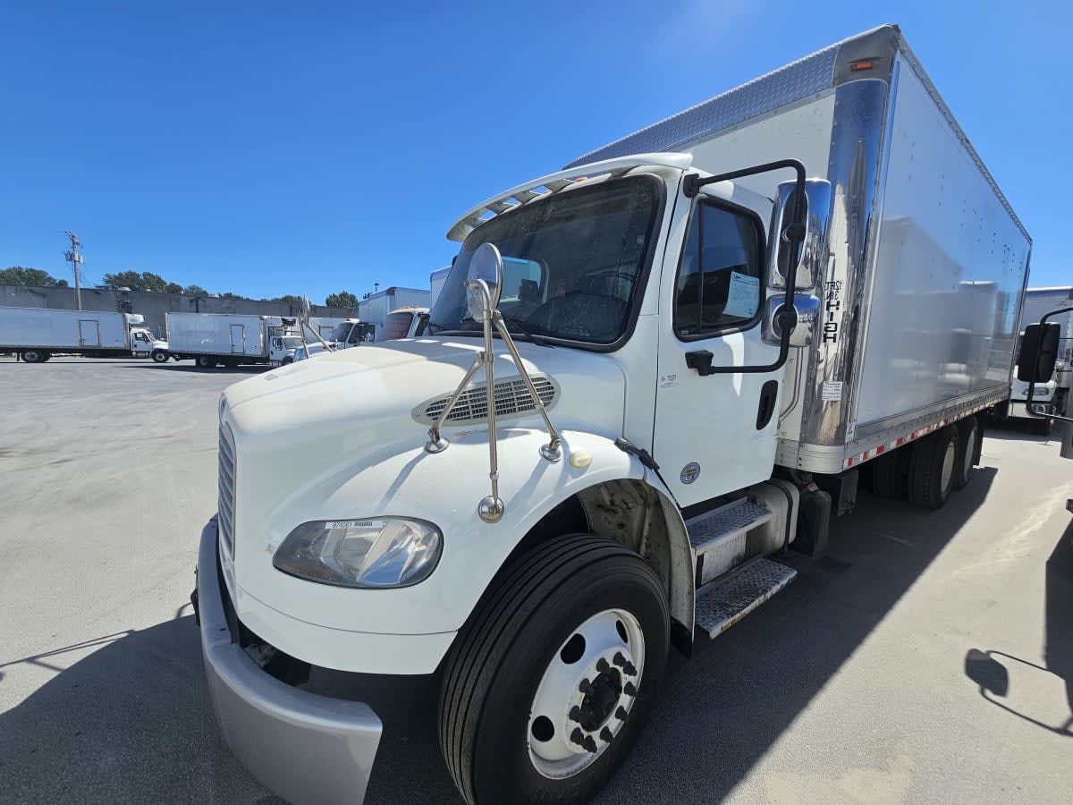 2019 Freightliner M2 106