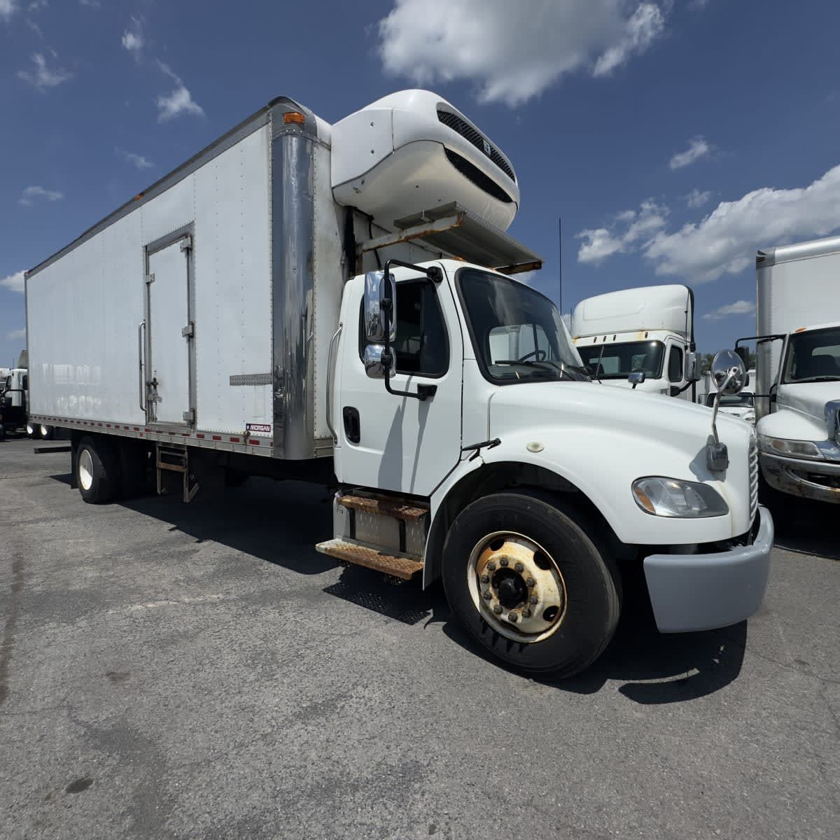 2019 Freightliner M2 106