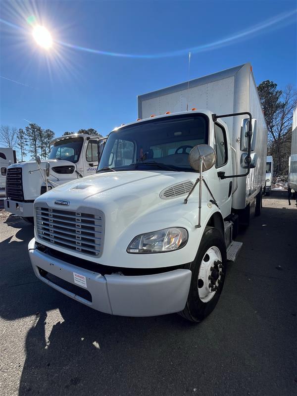 2018 Freightliner M2 106