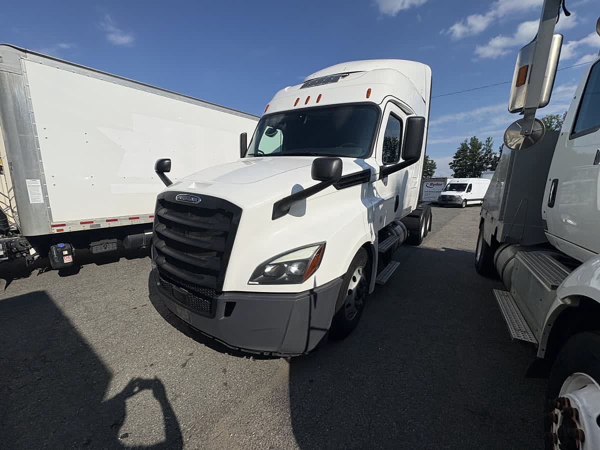 2019 Freightliner CASCADIA 125