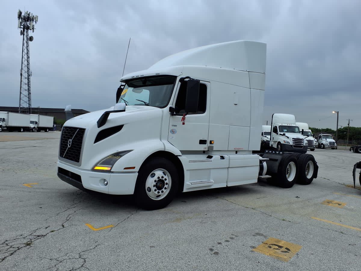 2020 Volvo VNR64T-640
