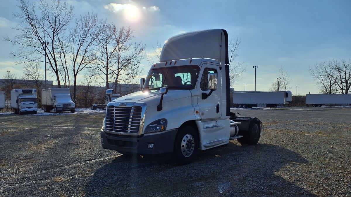 2019 Freightliner CASCADIA 125