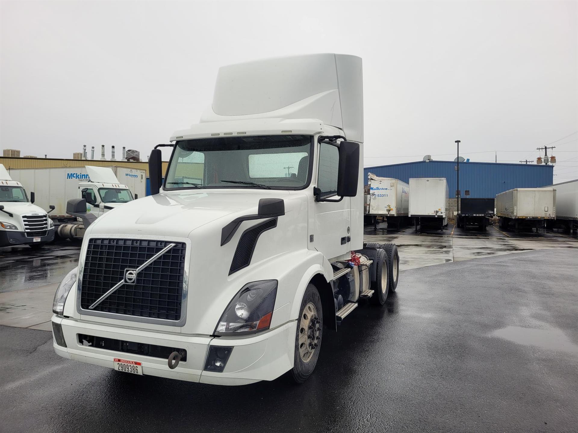 2017 Volvo VNL64T