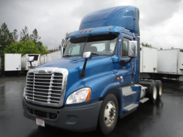 2017 Freightliner CASCADIA 125