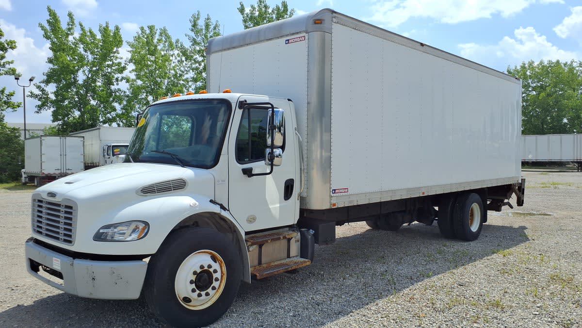 2015 Freightliner M2 106
