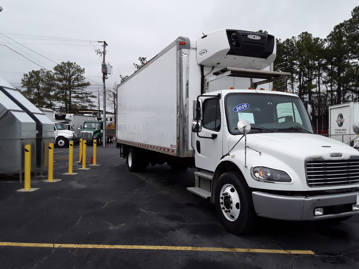 2019 Freightliner M2 106