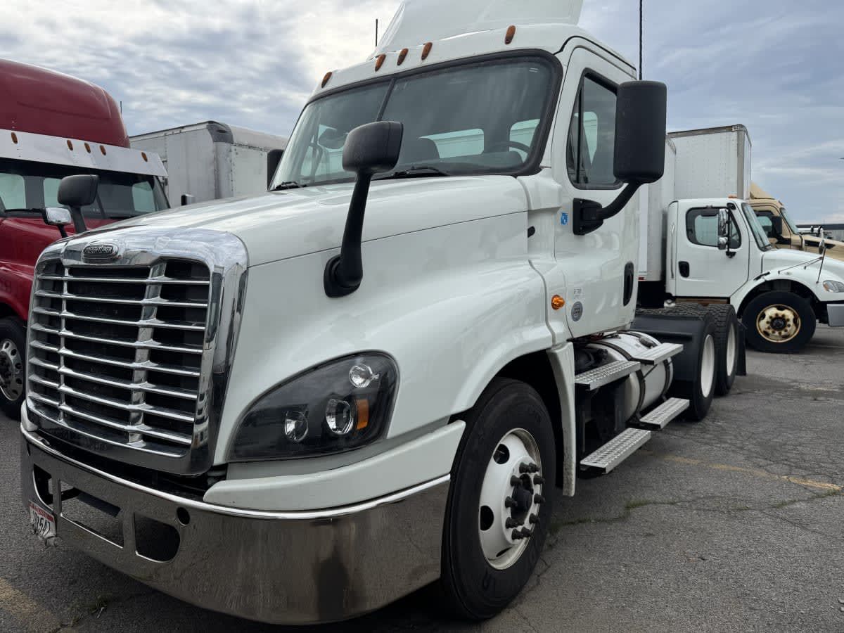 2019 Freightliner CASCADIA 125