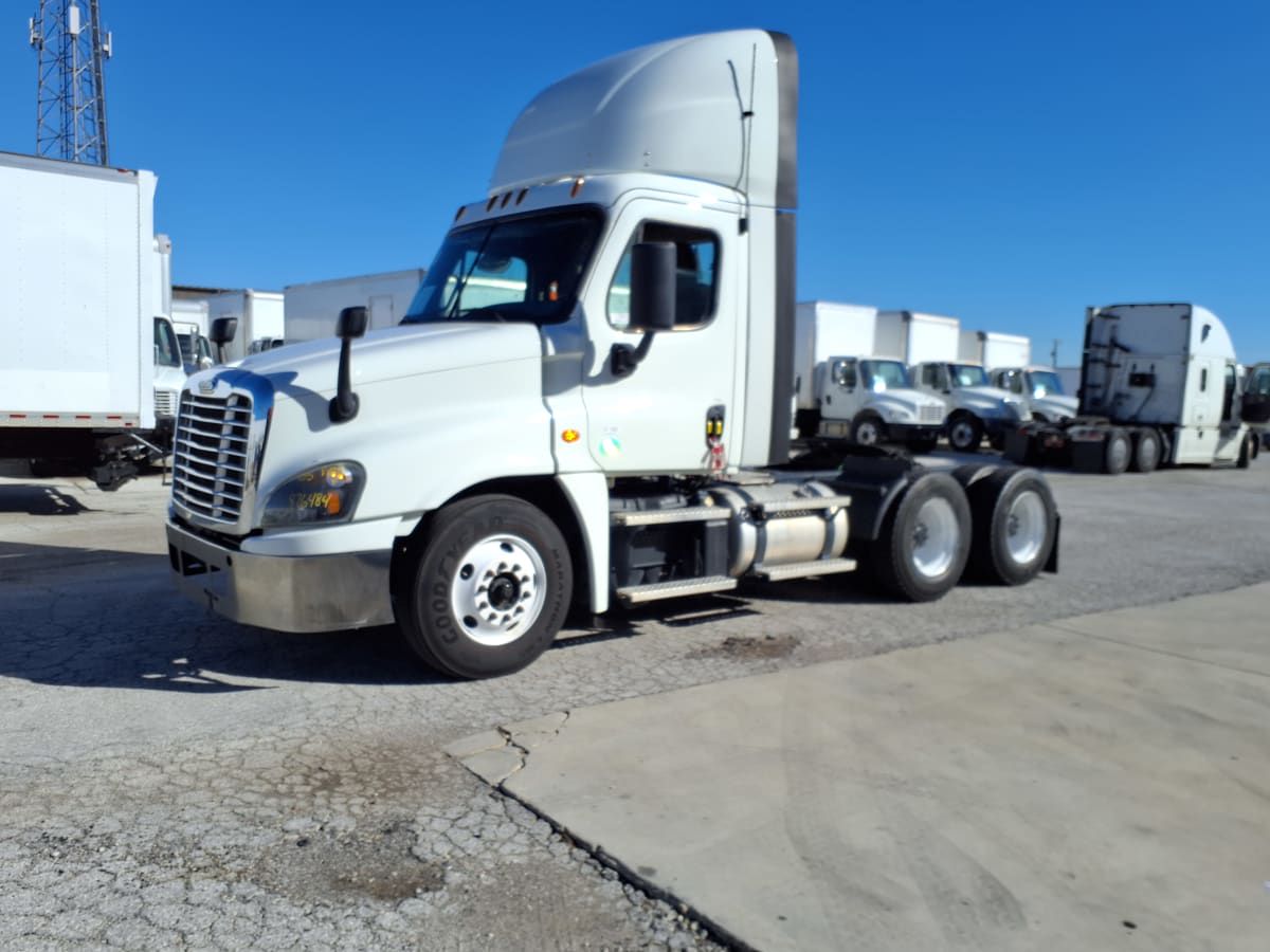 2020 Freightliner CASCADIA 125