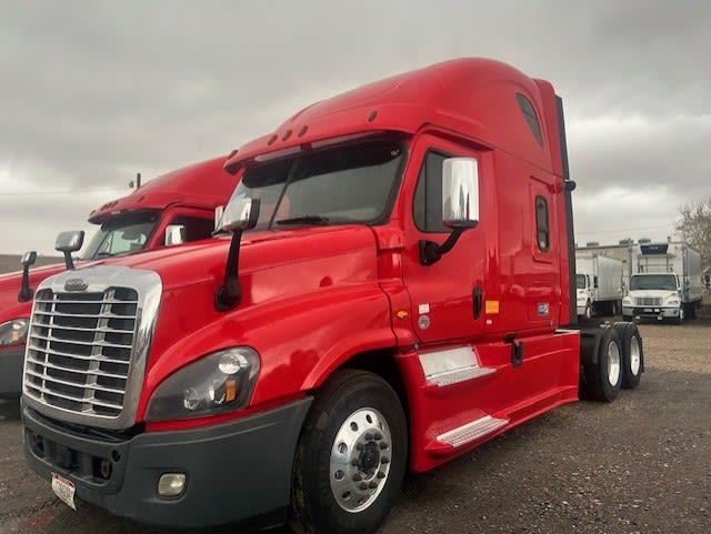 2019 Freightliner CASCADIA 125