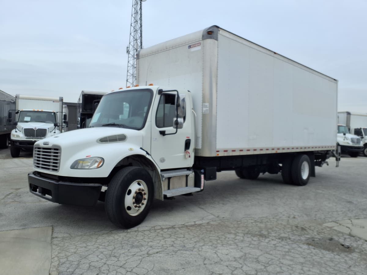 2018 Freightliner M2 106