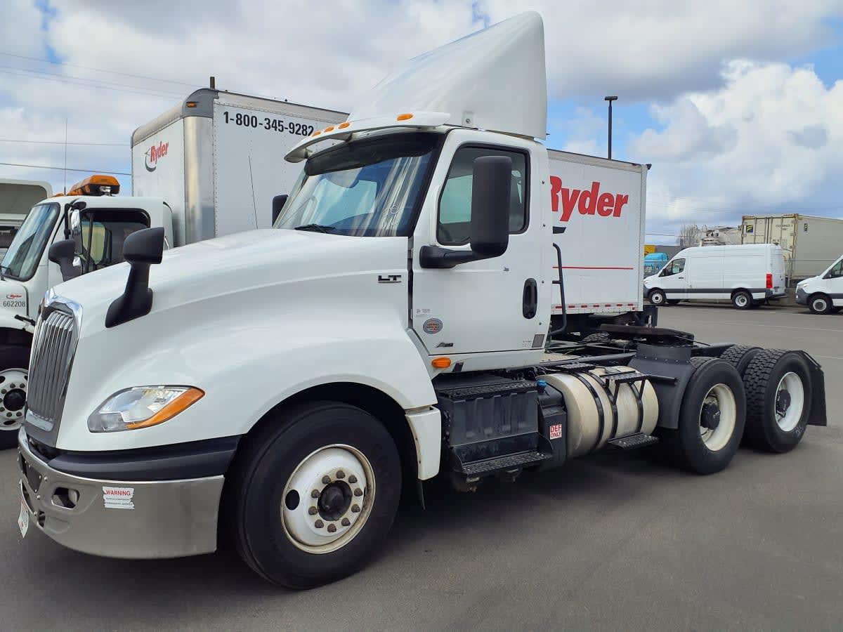 2018 International LT625