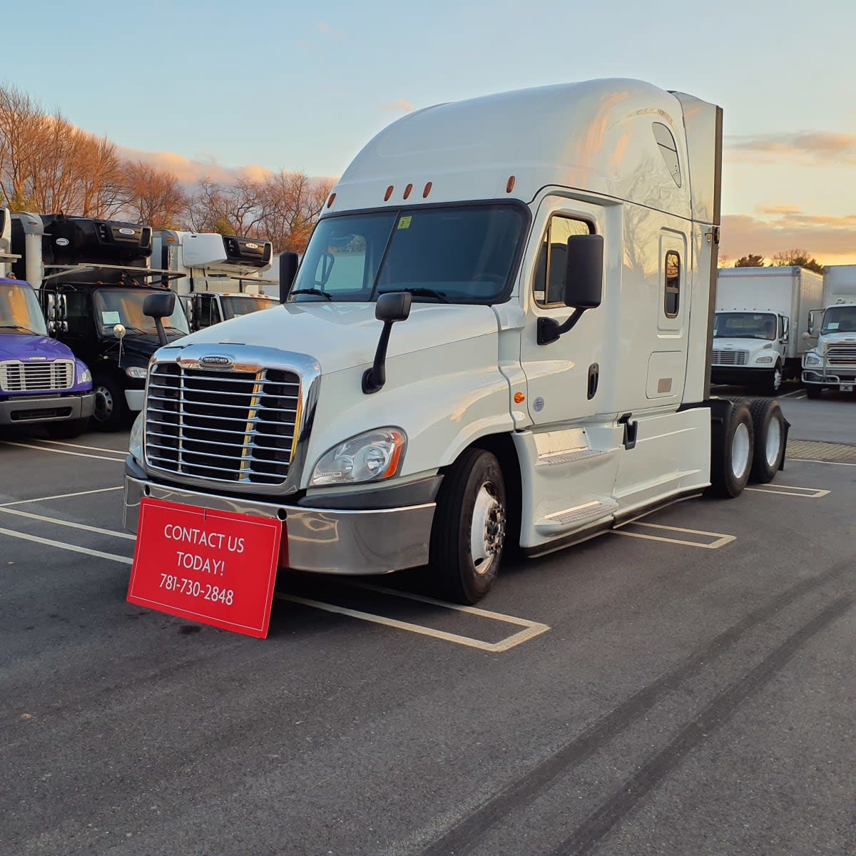 2020 Freightliner CASCADIA 125