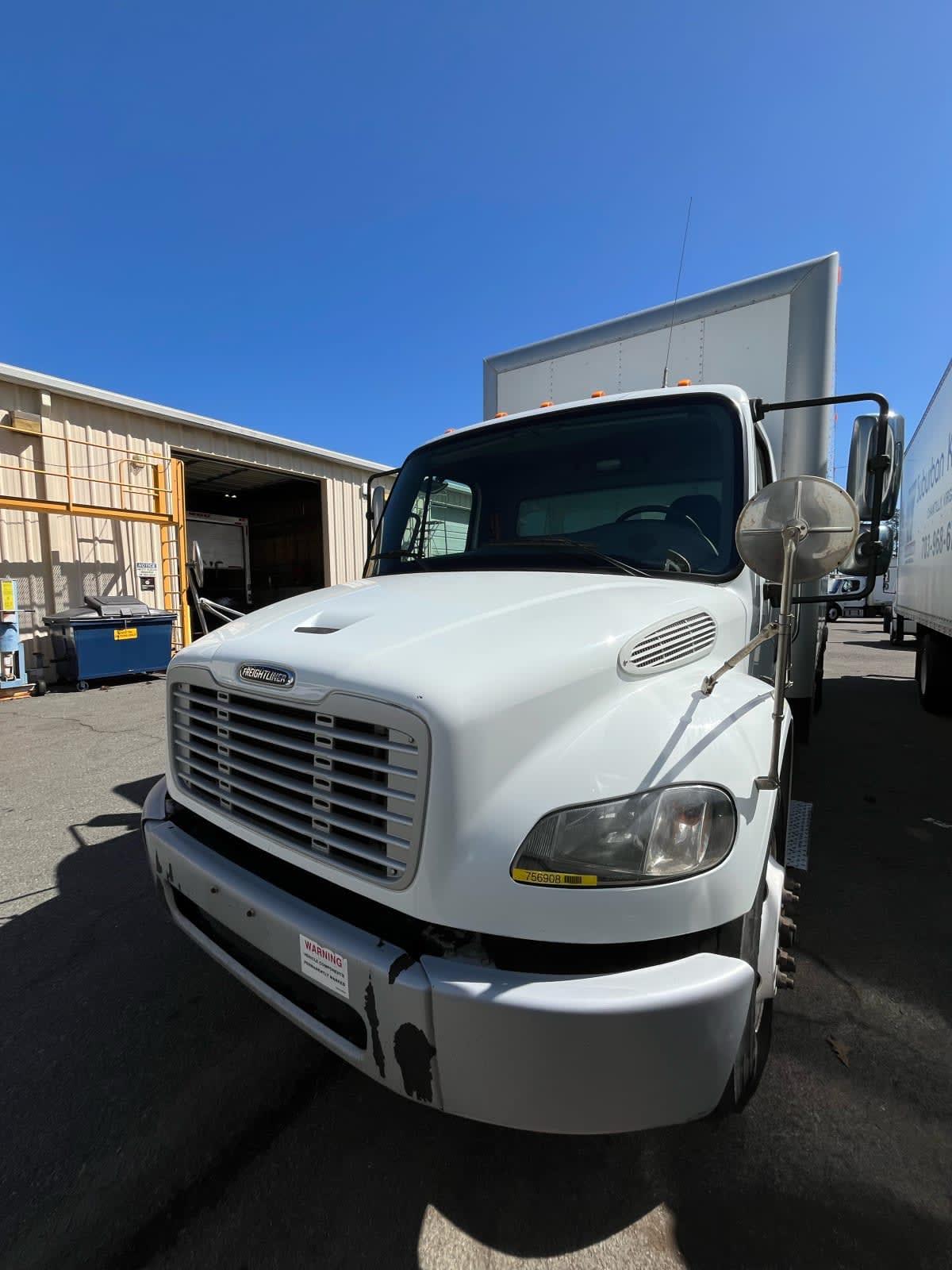 2018 Freightliner M2 106