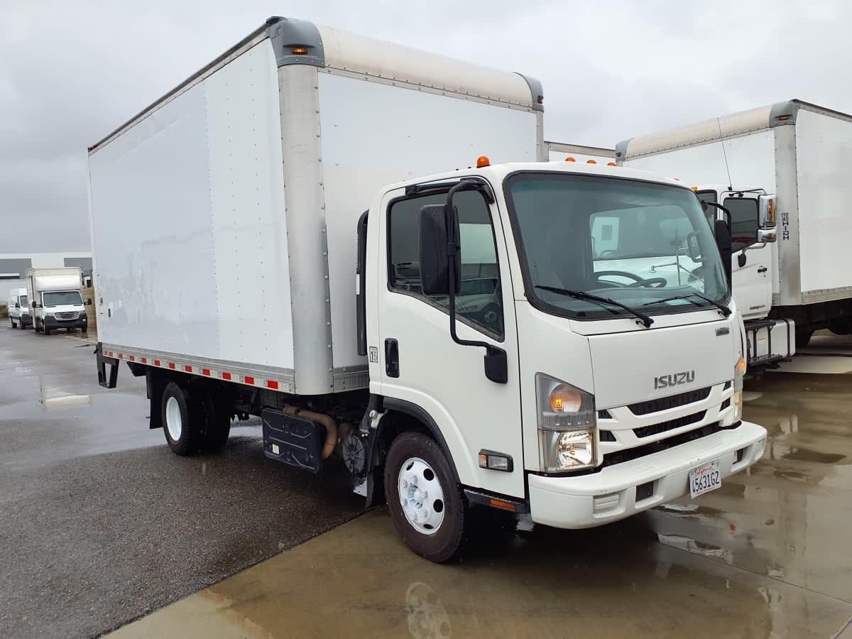 2018 Isuzu NPR HD