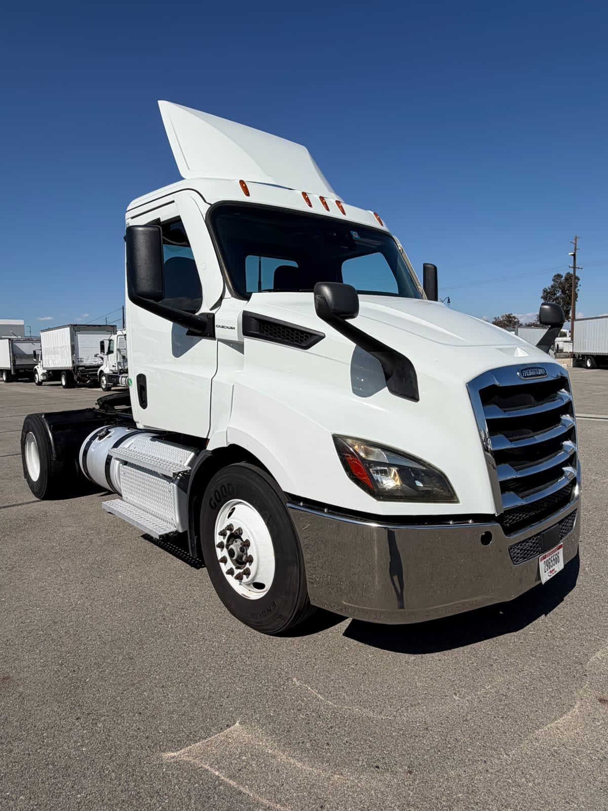 2020 Freightliner NEW CASCADIA 116