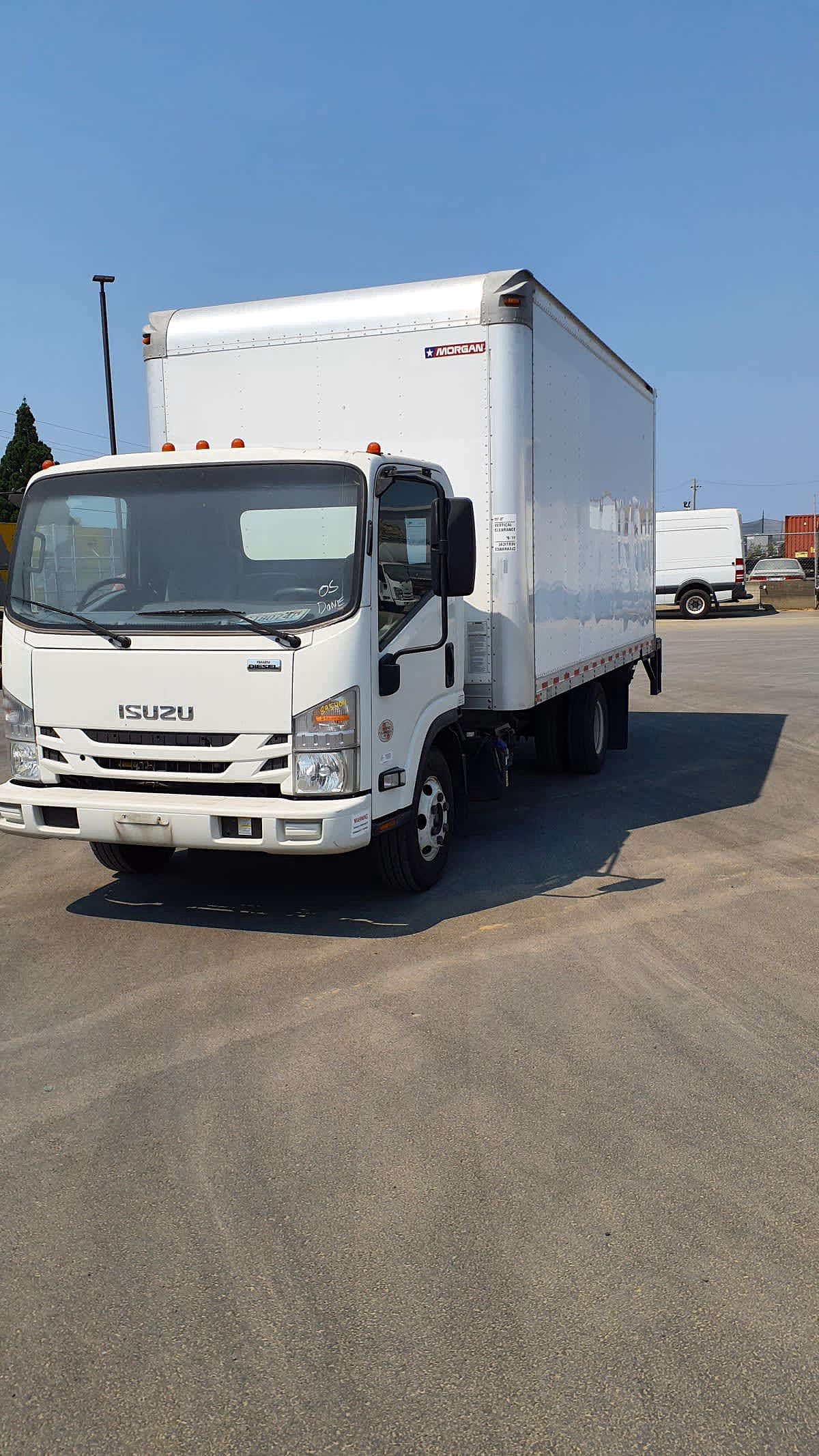 2019 Isuzu NPR HD