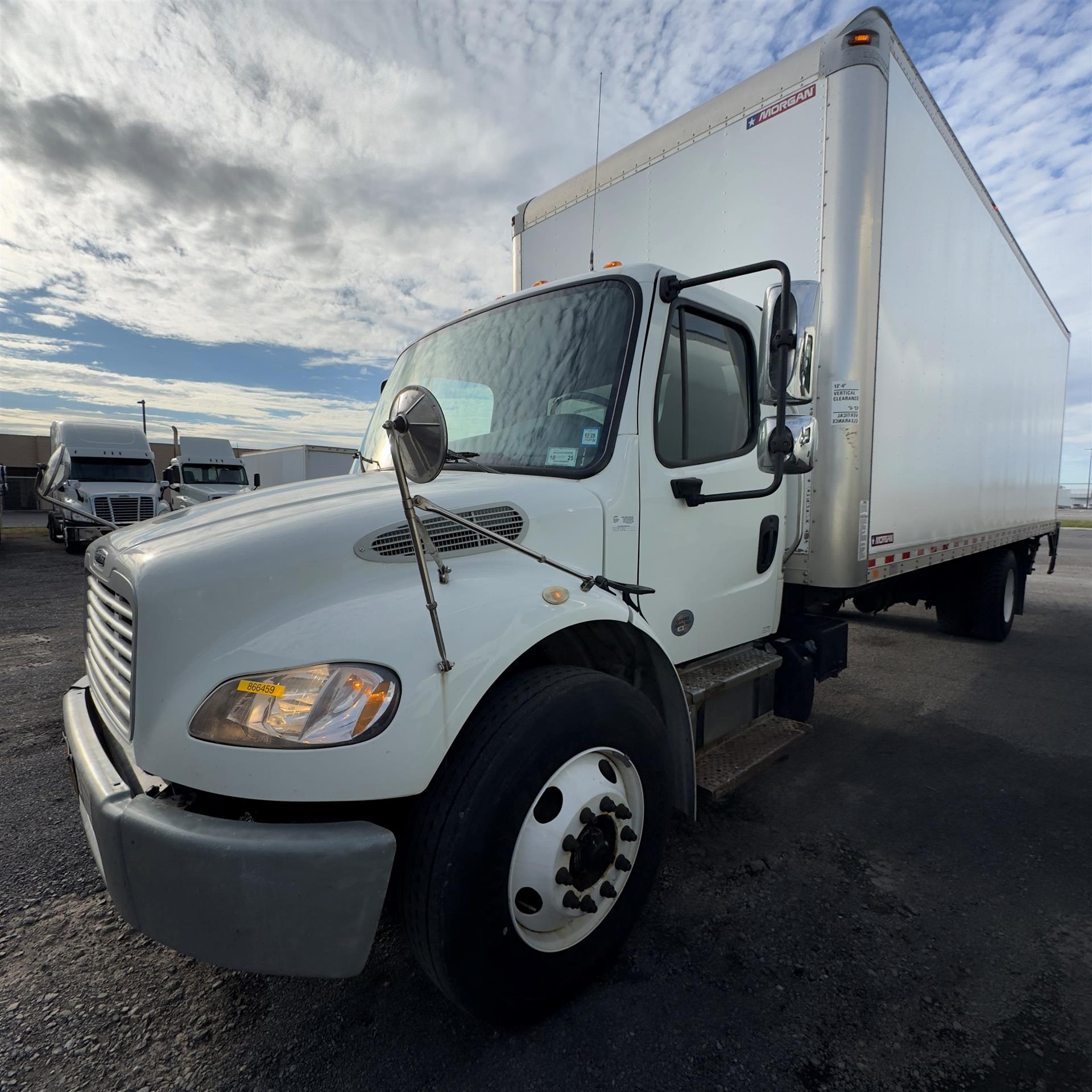 2019 Freightliner M2 106