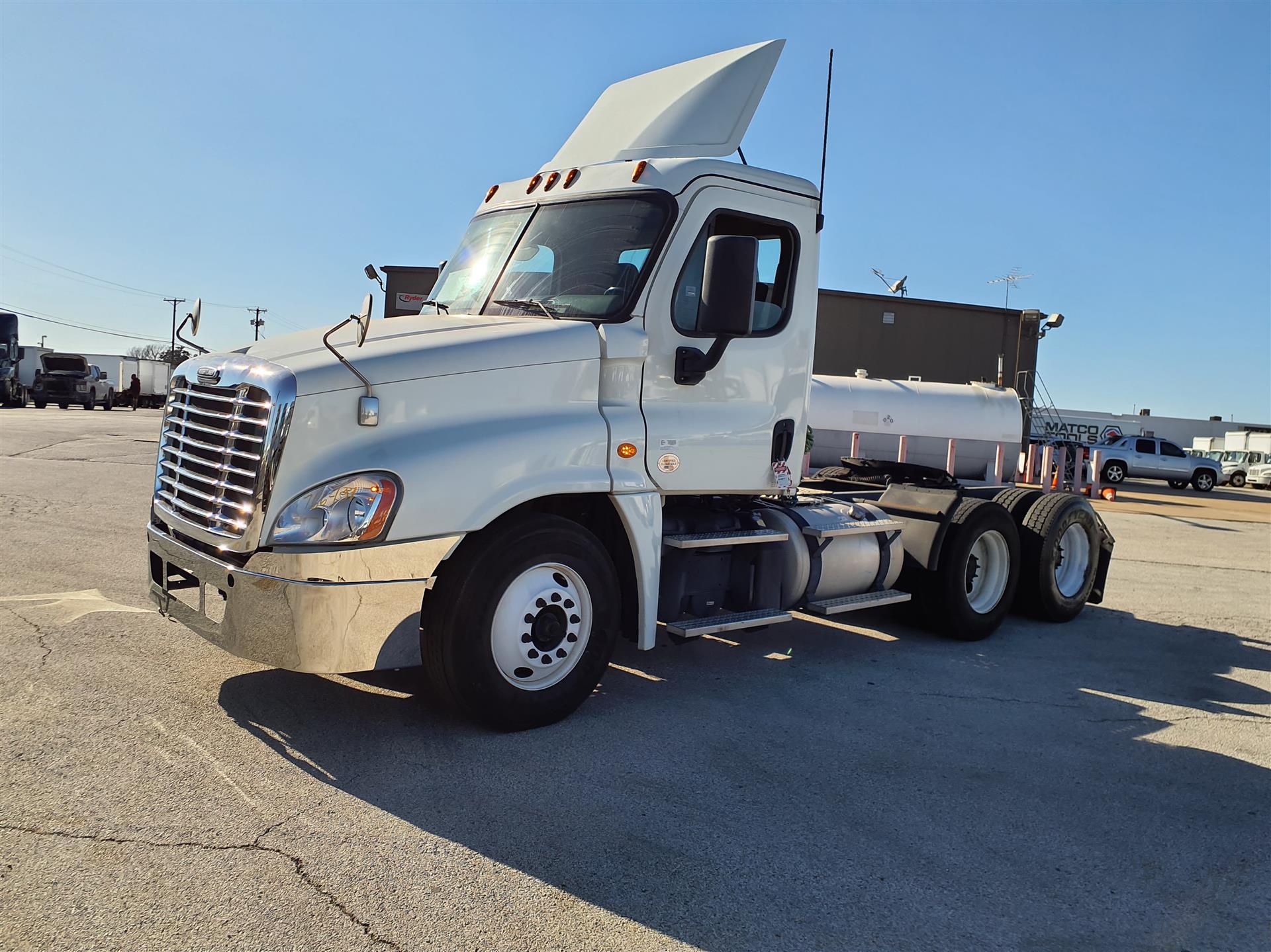 2018 Freightliner CASCADIA 125