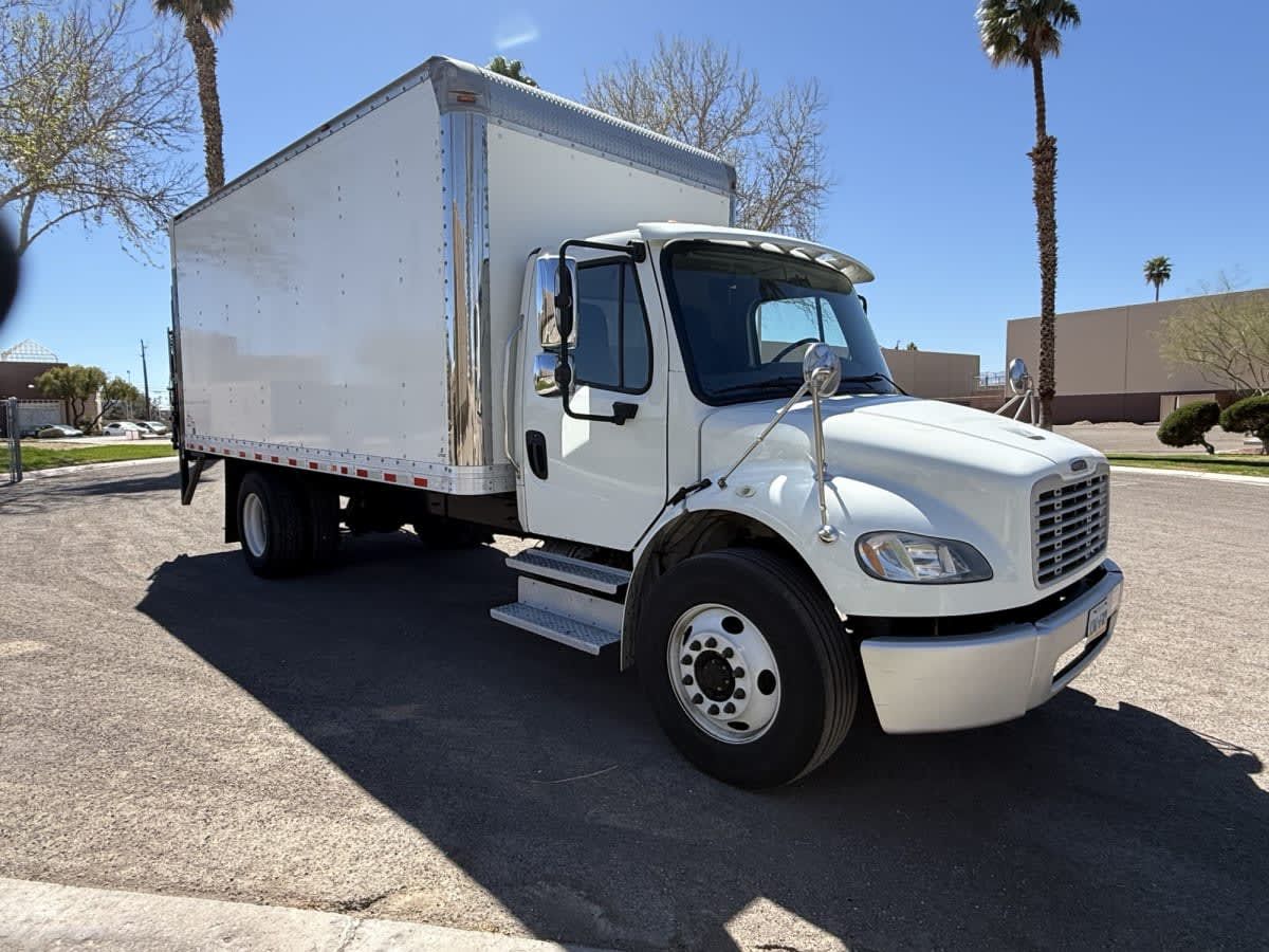 2019 Freightliner M2 106