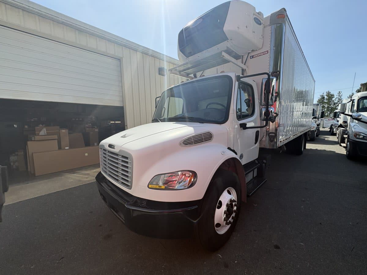 2019 Freightliner M2 106
