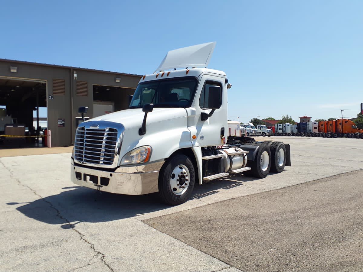 2018 Freightliner CASCADIA 125