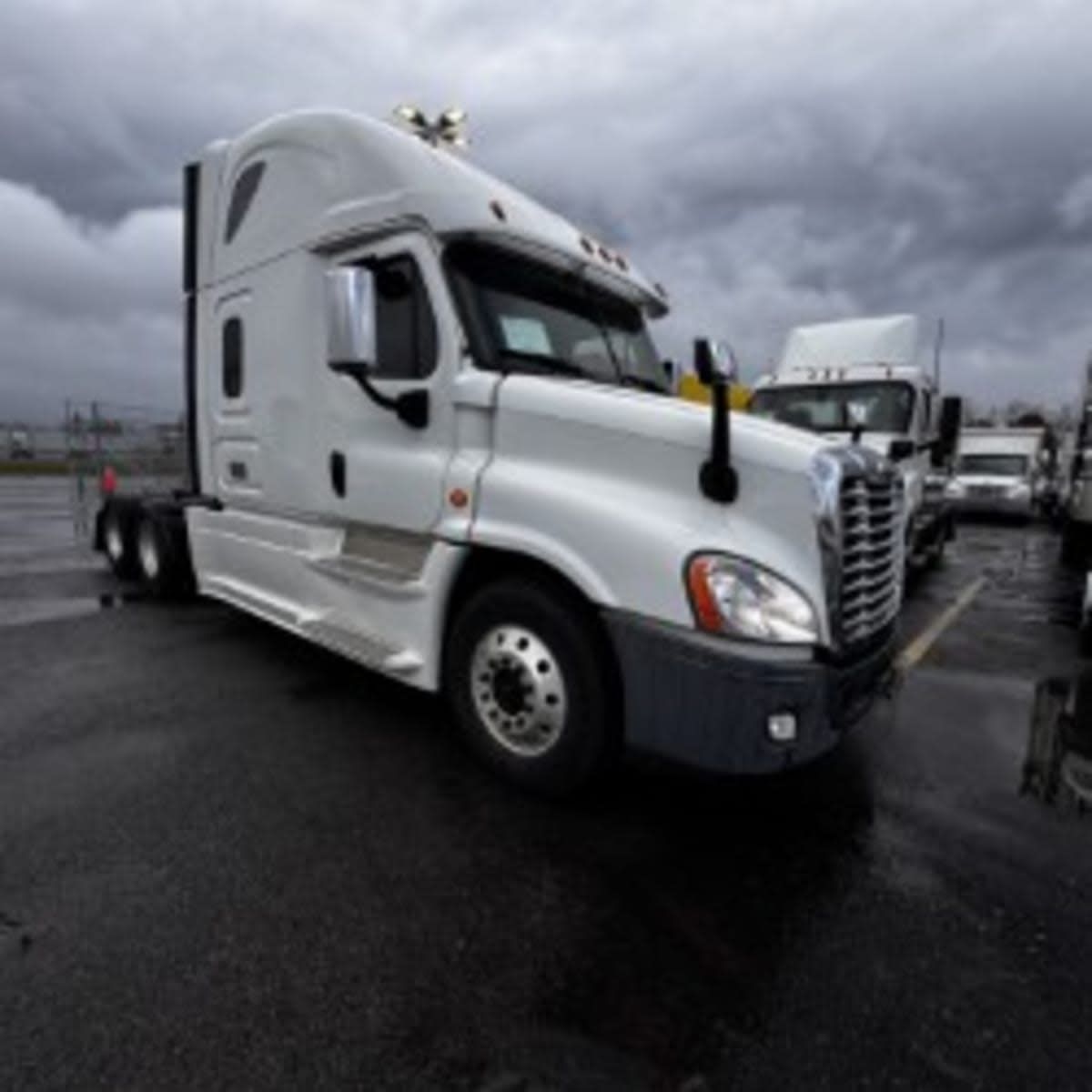 2018 Freightliner CASCADIA 125